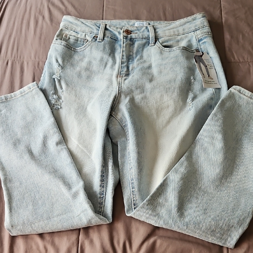 Light Blue Distressed Women's Jeans